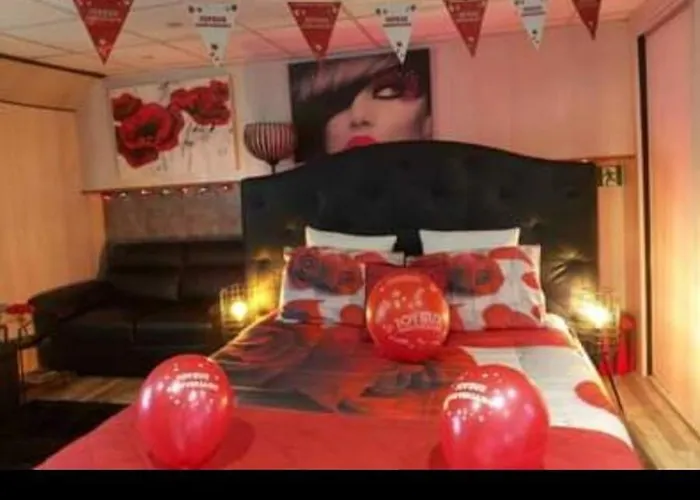 Sas Lès Bêtises Péniche Morgane 2 * Cambrai